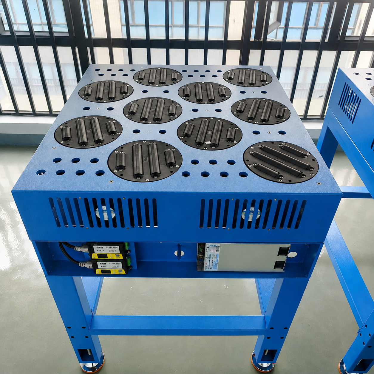 Large Steerable Wheel Sorter for Automated Parcel & Carton Sorting