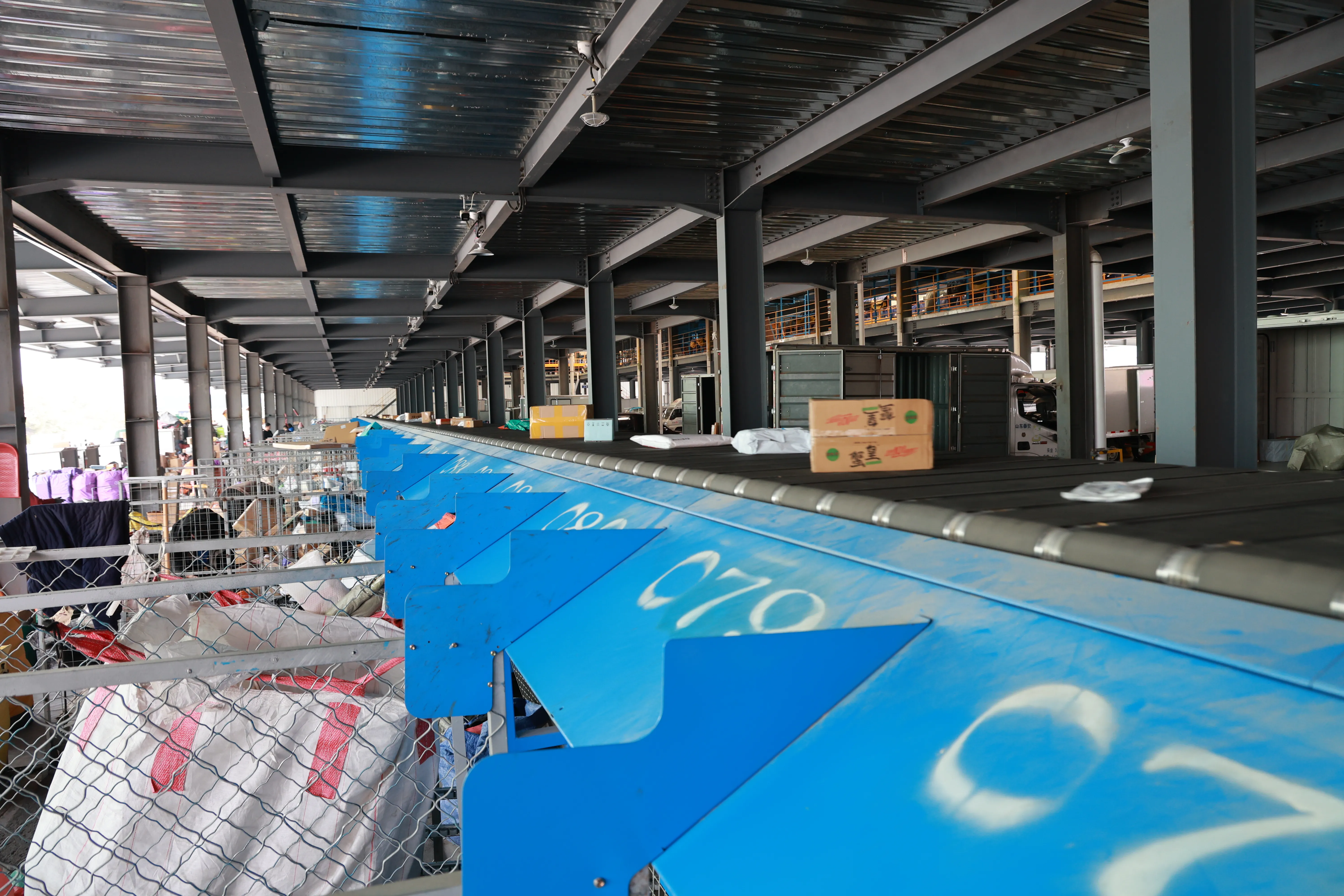 high-speed narrow belt sorting system for logistics